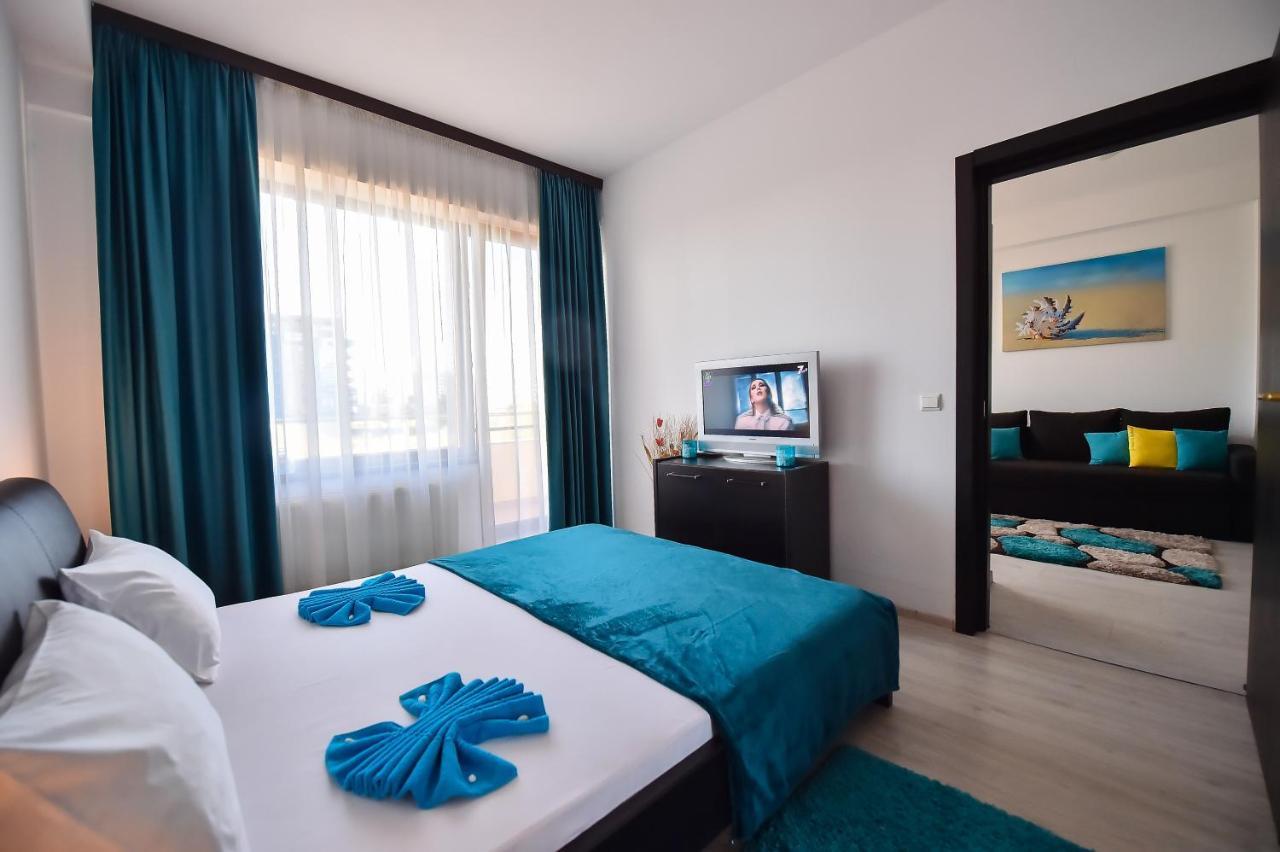 Apartment Summerland Mamaia Exteriör bild
