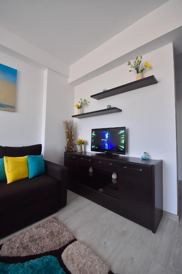 Apartment Summerland Mamaia Exteriör bild