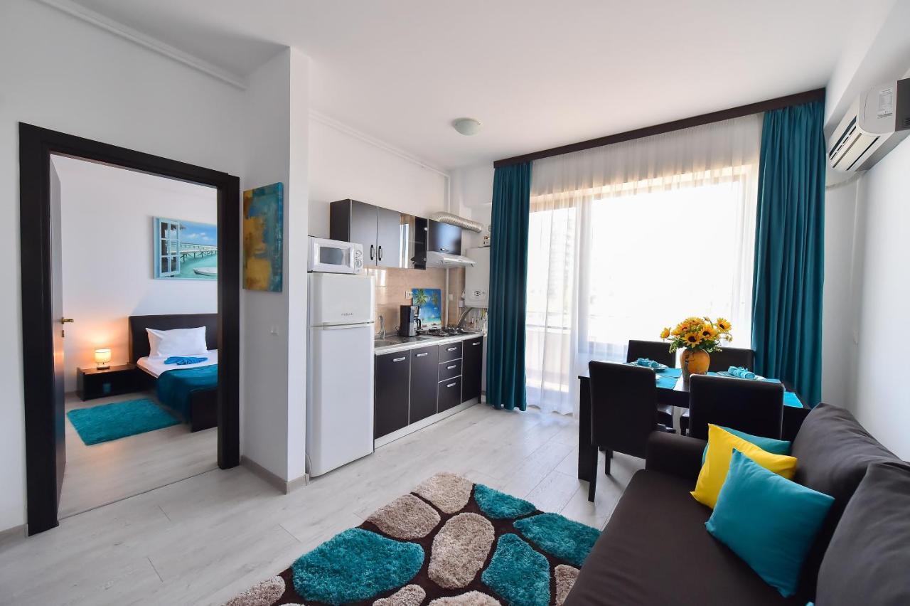 Apartment Summerland Mamaia Exteriör bild